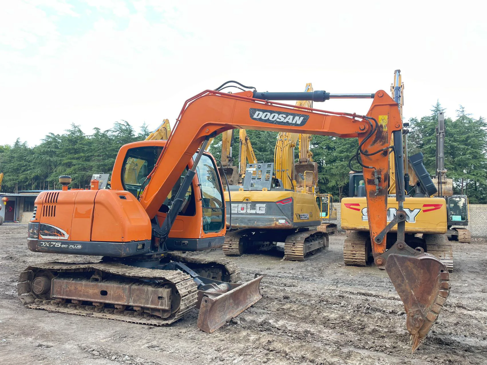 2020 used Doosan 75-9C Plus excavator - view 1