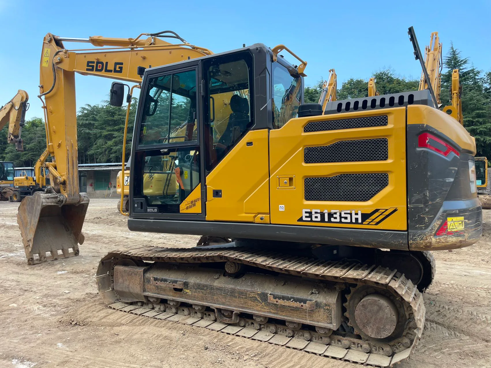 2020 used SDLG E6135H excavator - view 2