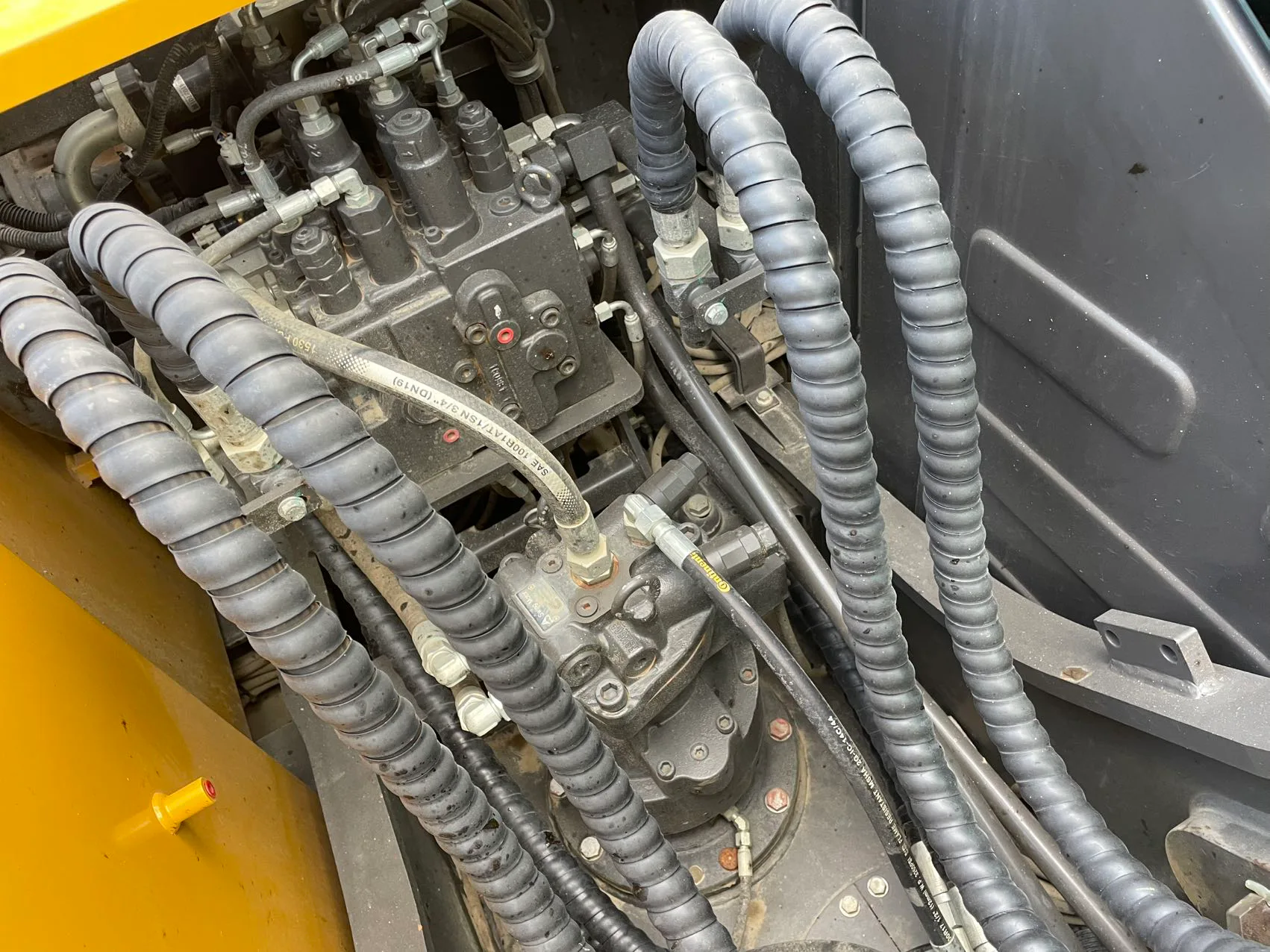 2020 used SDLG E6135H excavator - view 10