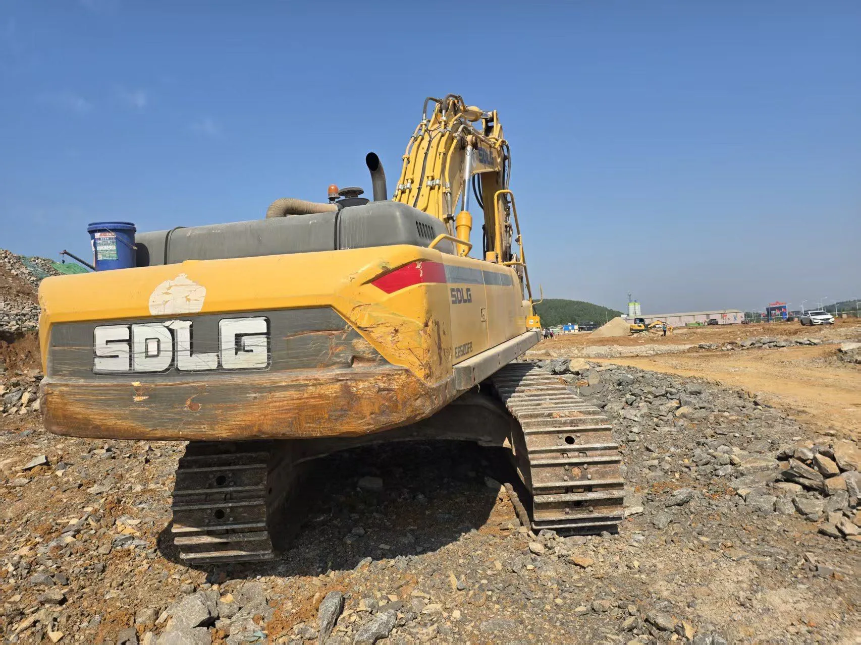 2021 used SDLG E6600FB excavator - view 4