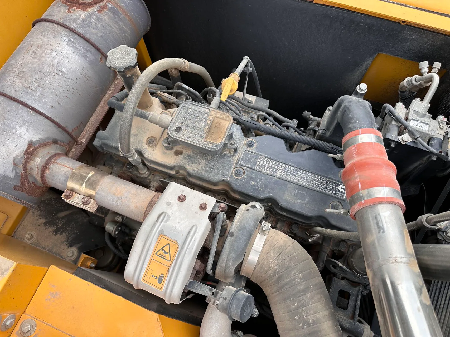 2021 used LiuGong 922E excavator - view 11