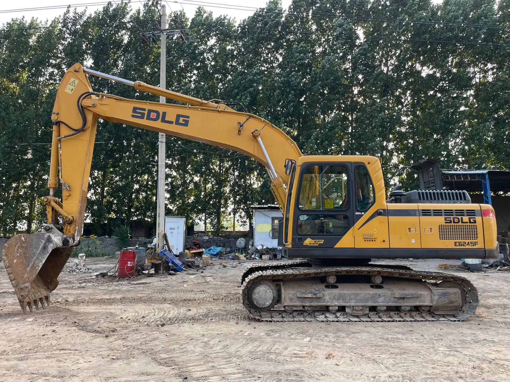 2022 used SDLG E6245F excavator - view 2