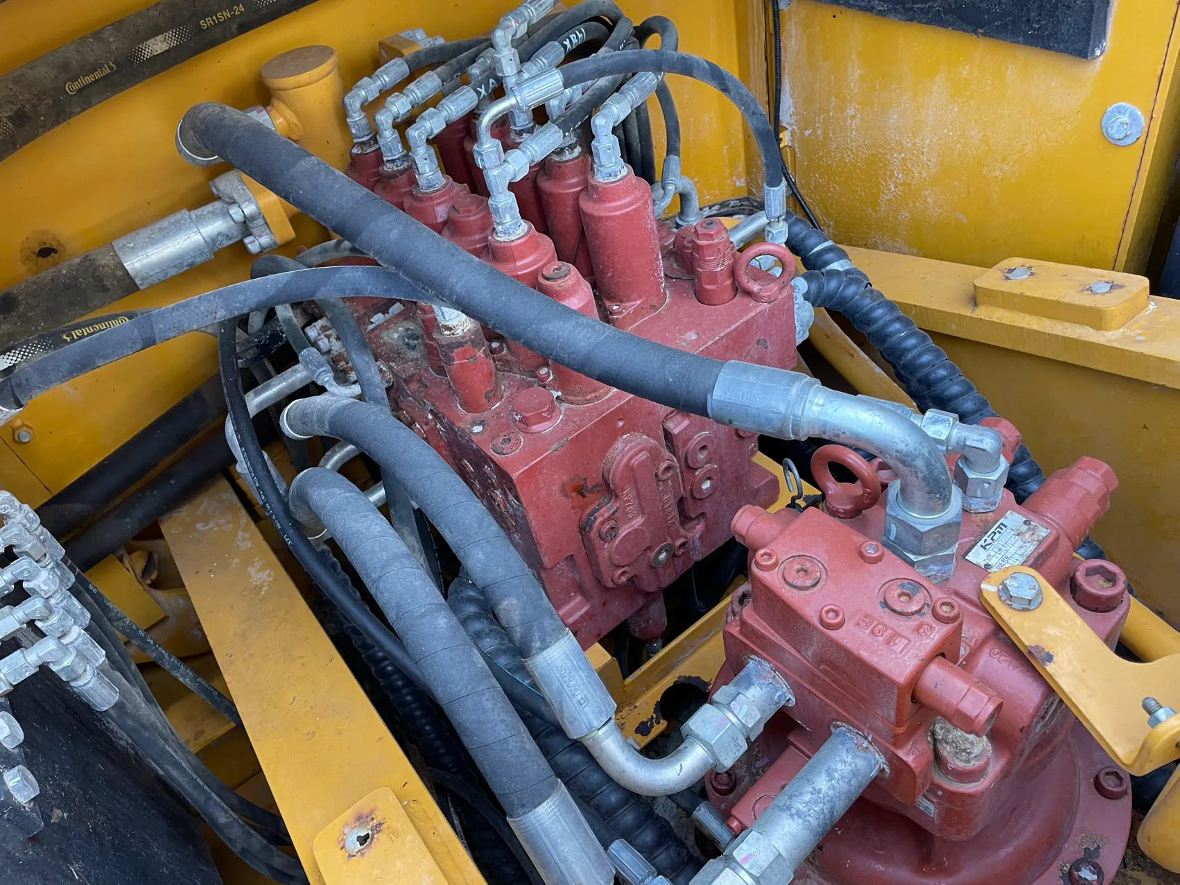 2022 used LiuGong 920F excavator - view 9