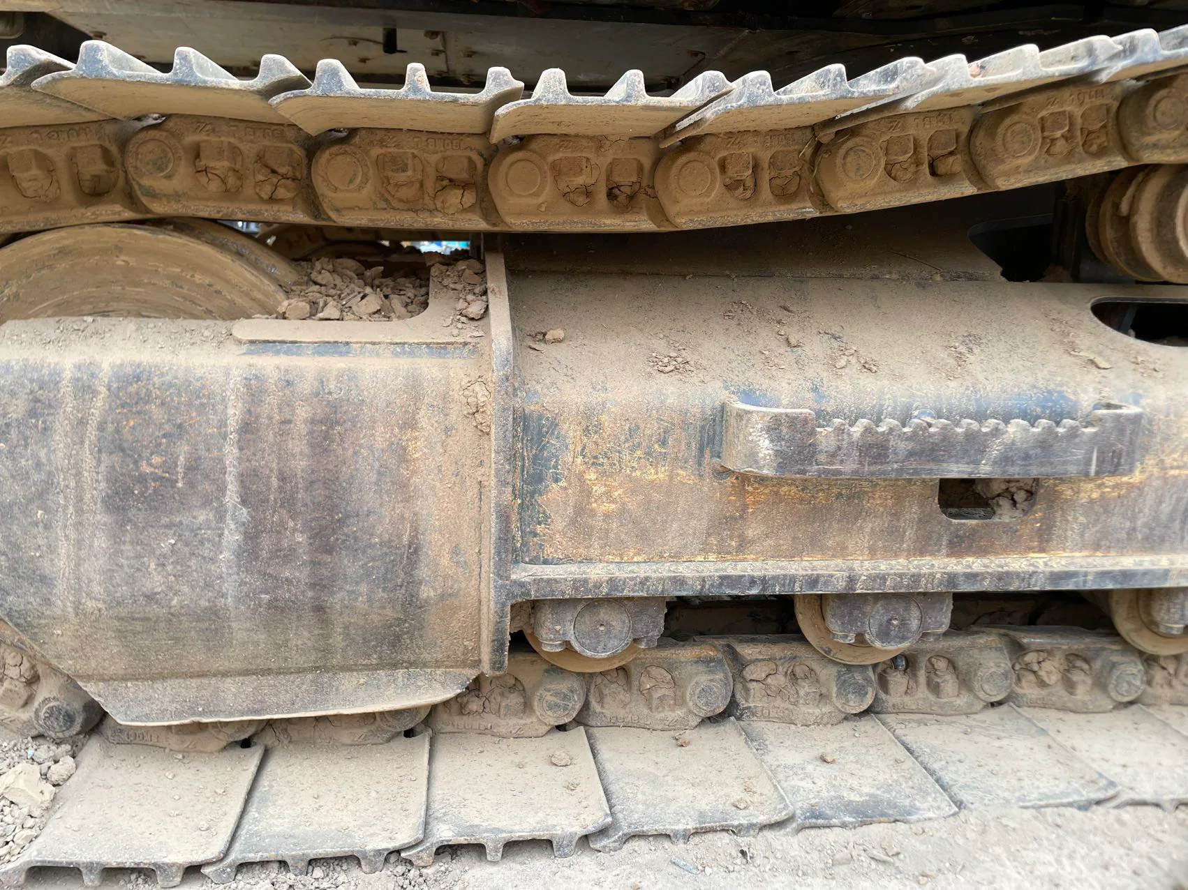 2022 used SDLG 210 excavator - view 7