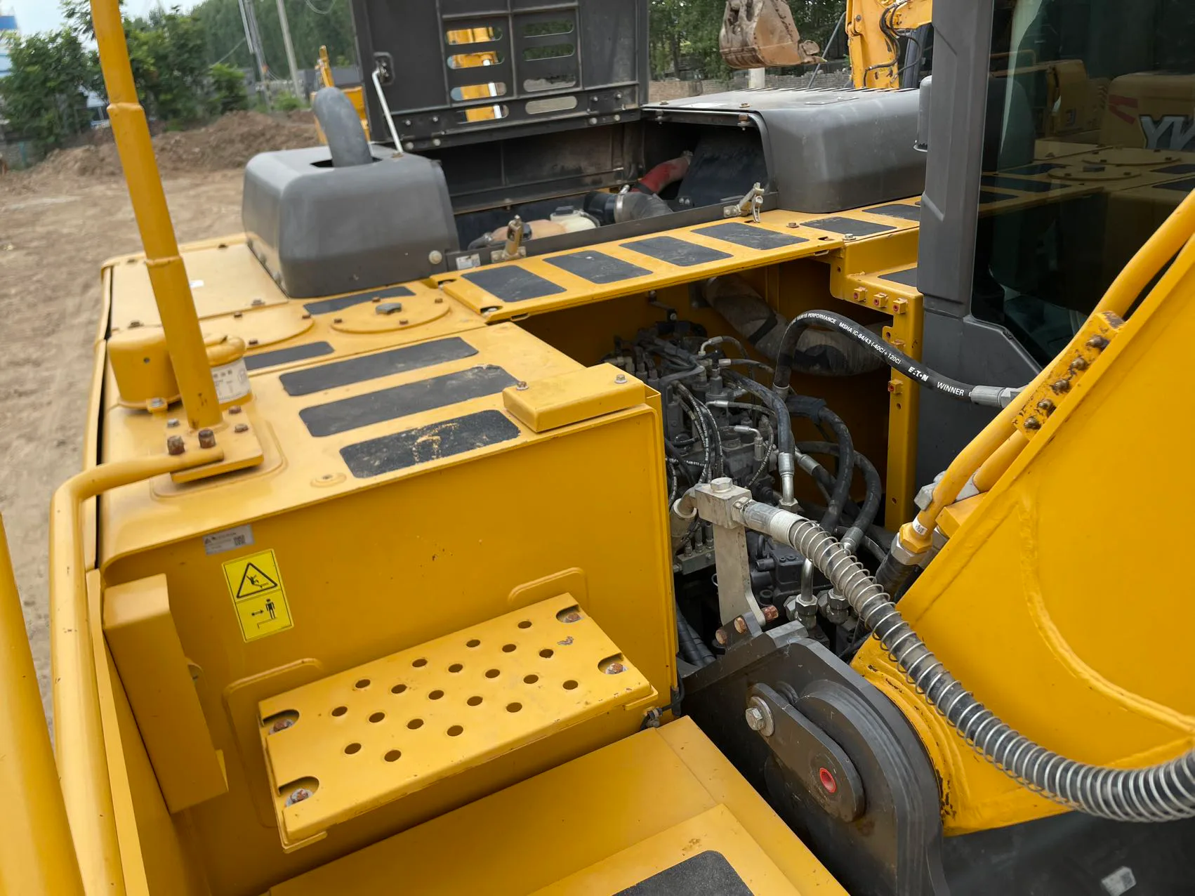 2022 used SDLG 210 excavator - view 13