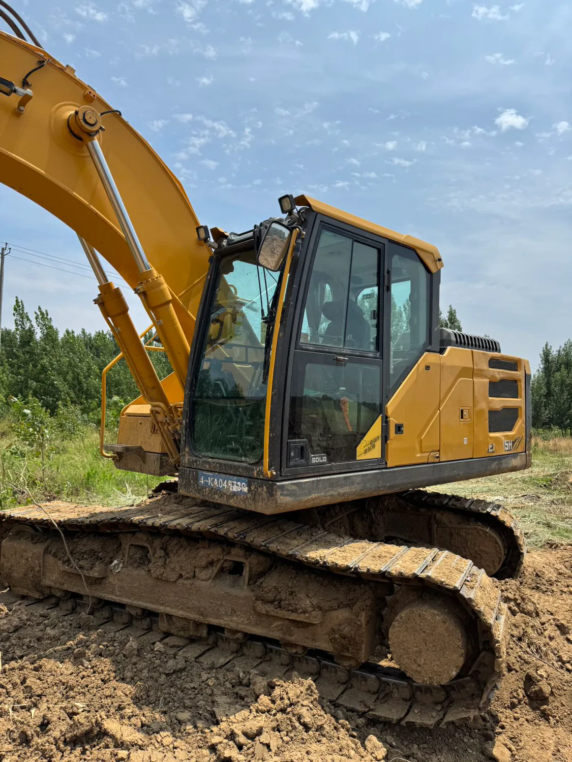 2023 used SDLG 205 excavator - view 2