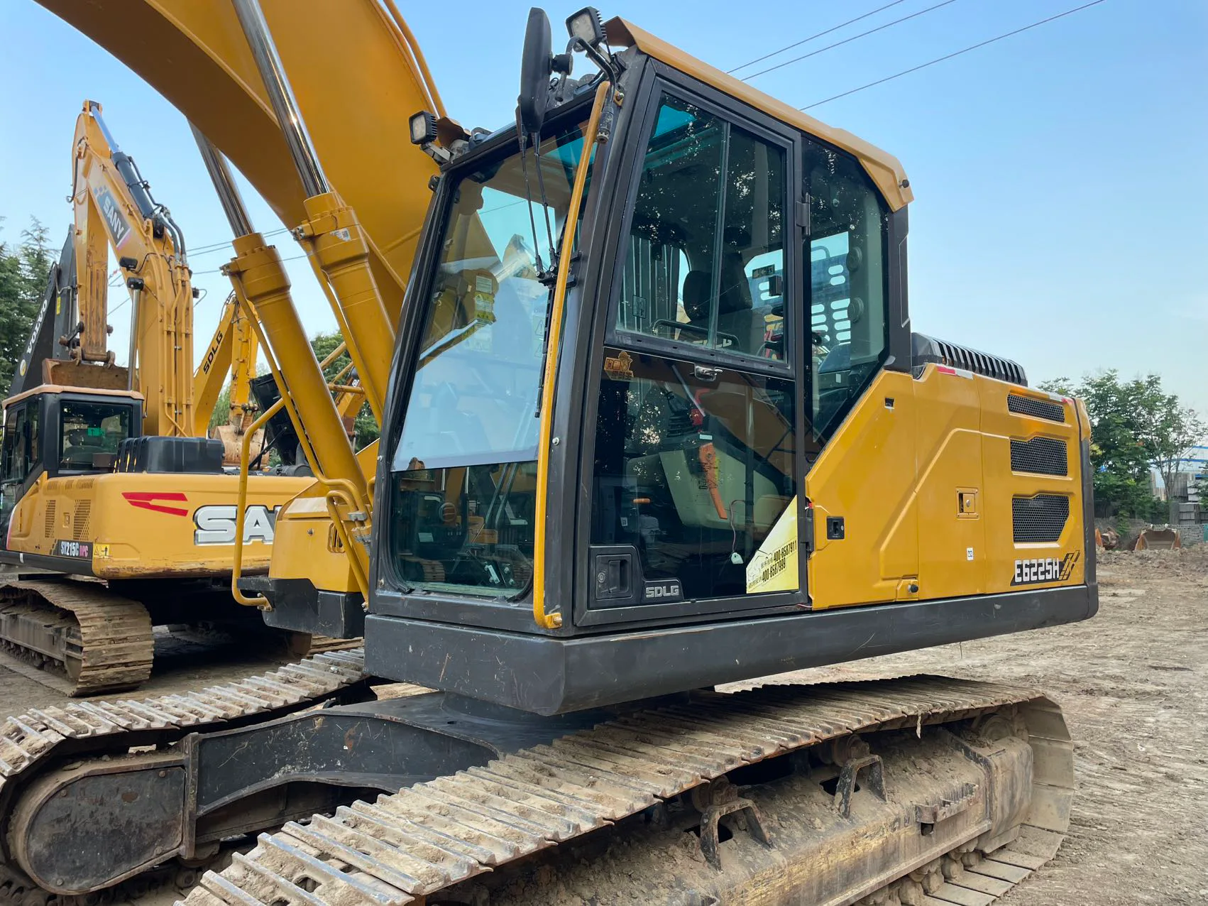 2023 used SDLG 205 excavator - view 3