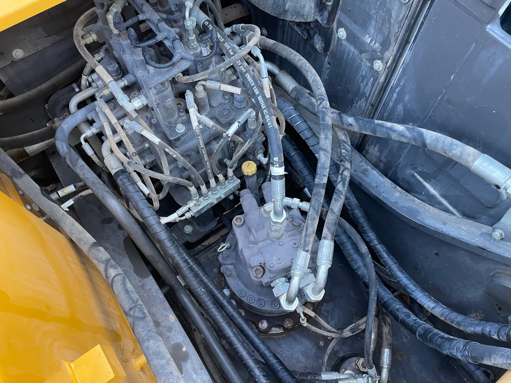 2023 used SDLG 205 excavator - view 8