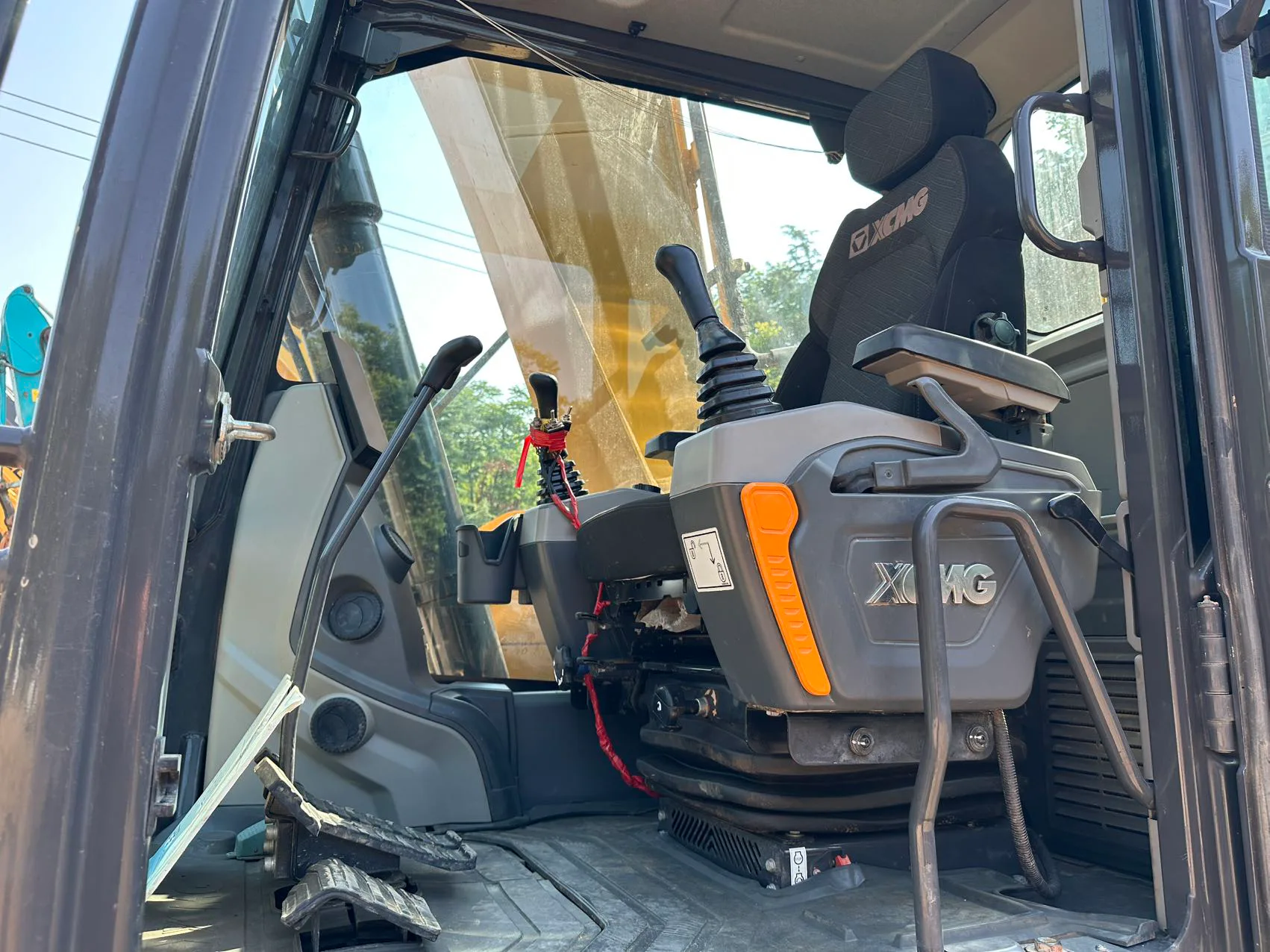 2023 used XCMG 200GH excavator - view 6