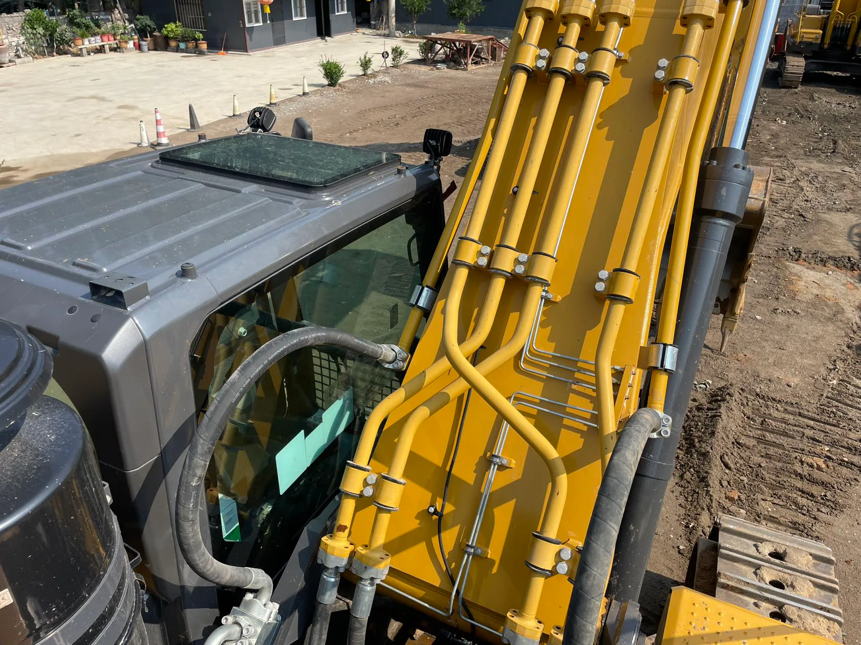 2023 used XCMG XE380GK excavator - view 5