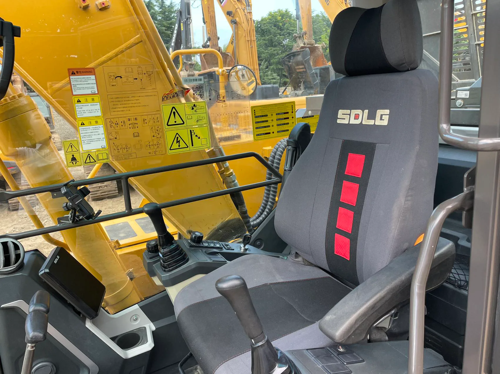 2024 used SDLG 135H excavator - view 16