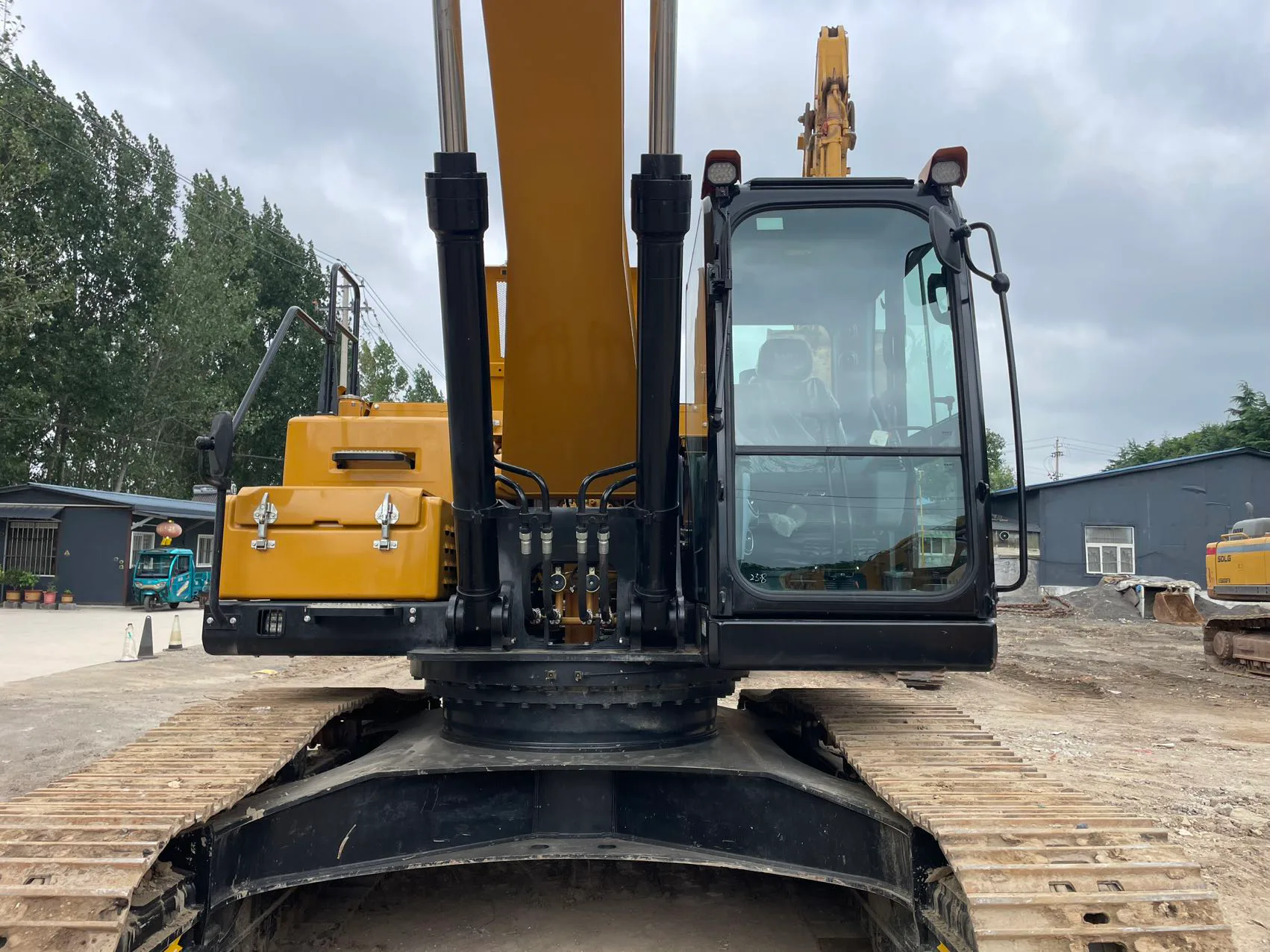 2025 used SANY SY245H excavator - view 4