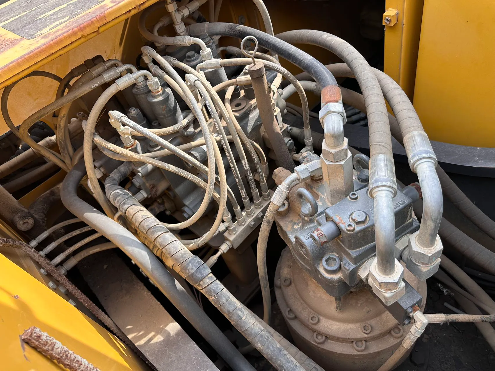 2019 used SDLG 225 excavator - view 11