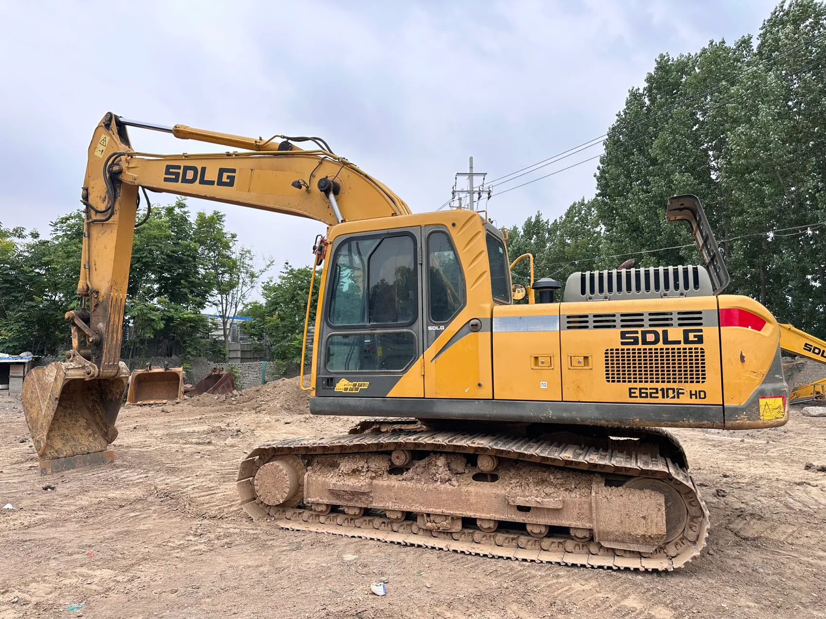2019 used SDLG 210 excavator - view 4
