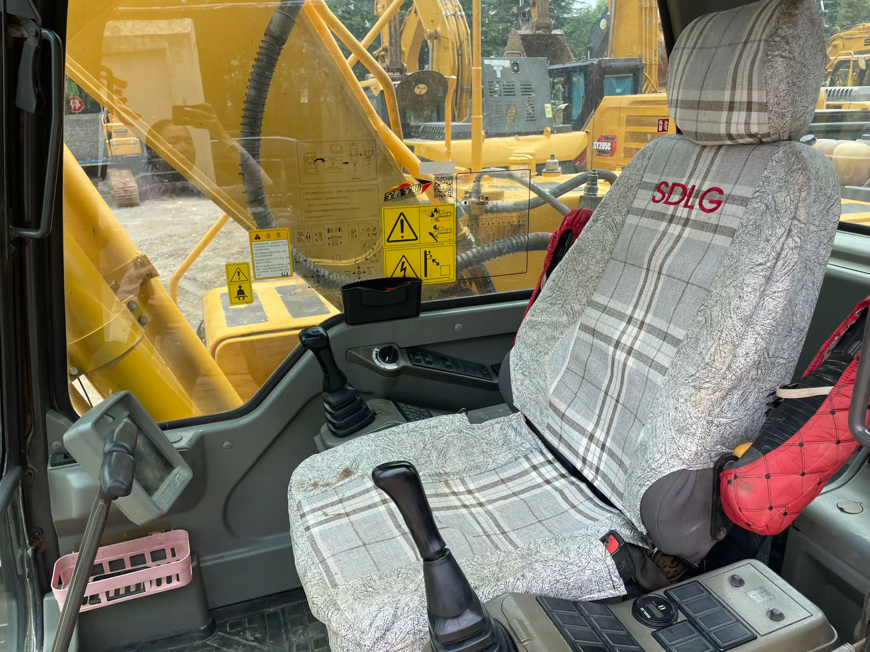2019 used SDLG 210 excavator - view 14