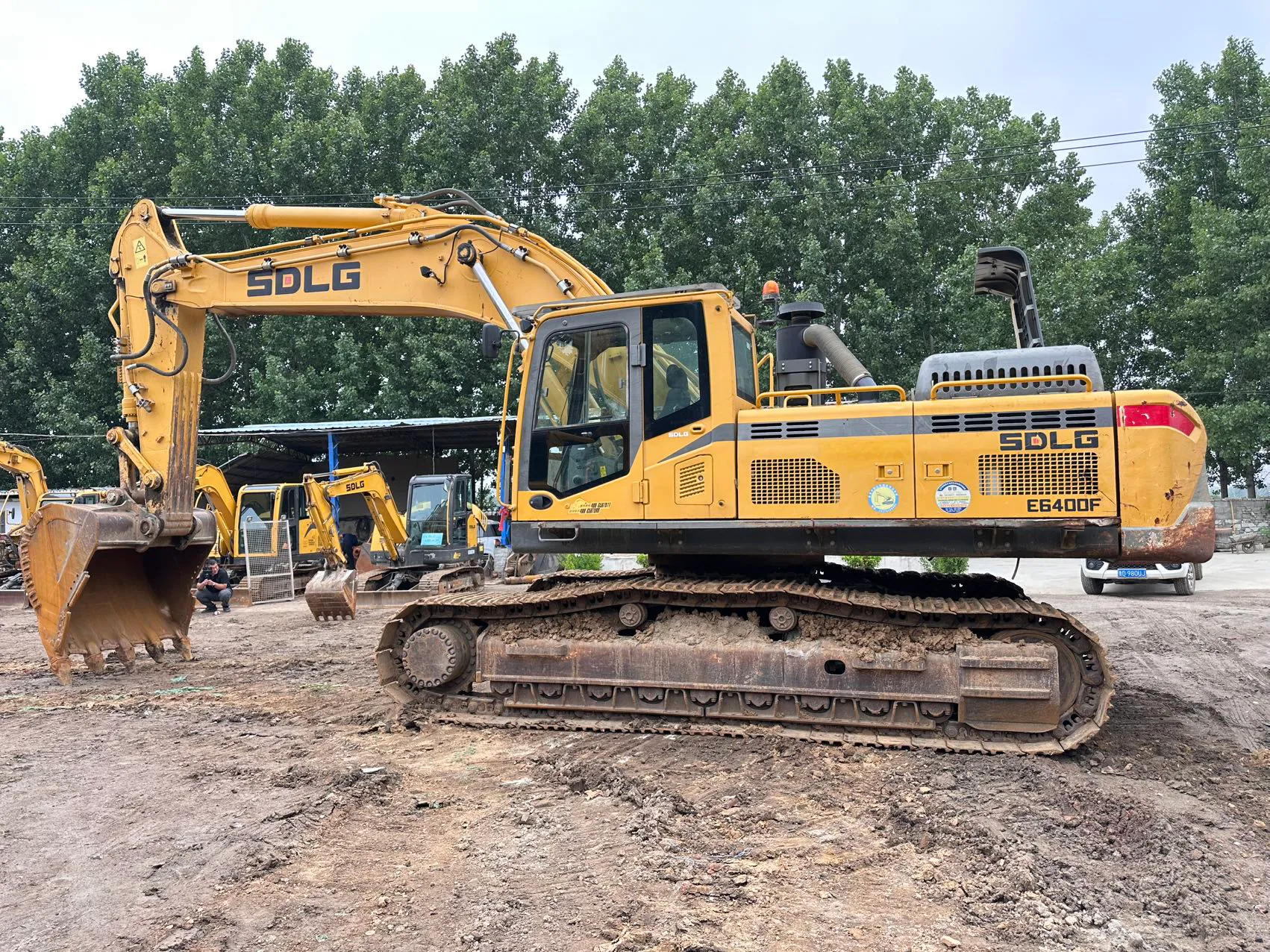 2019 used SDLG 400 excavator - view 2