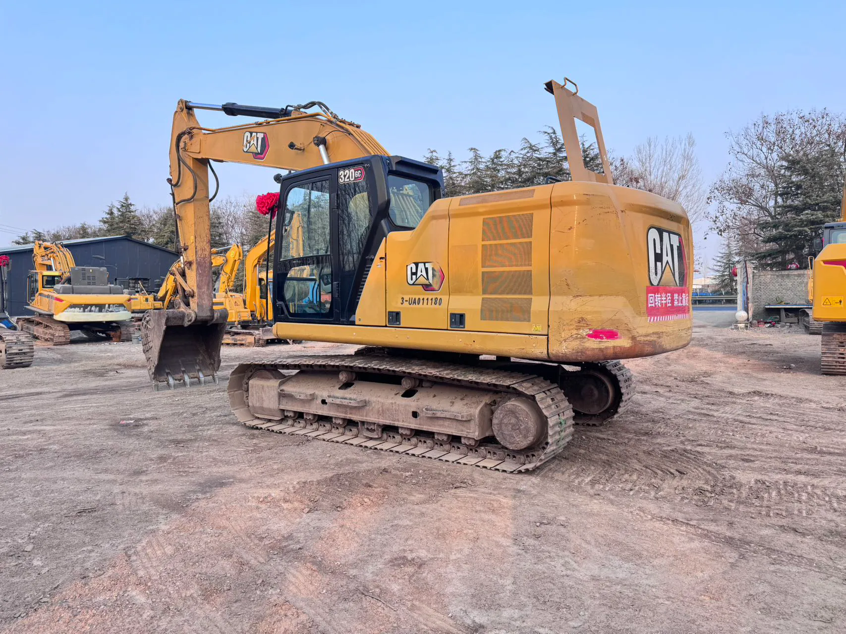 2020 used Caterpillar 320 excavator - view 2