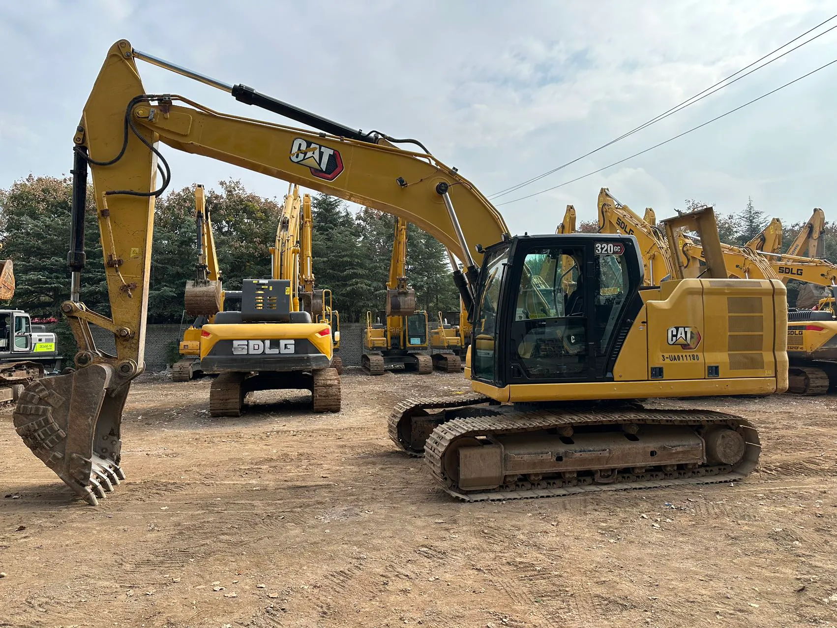 2020 used Caterpillar 320GC excavator - view 1