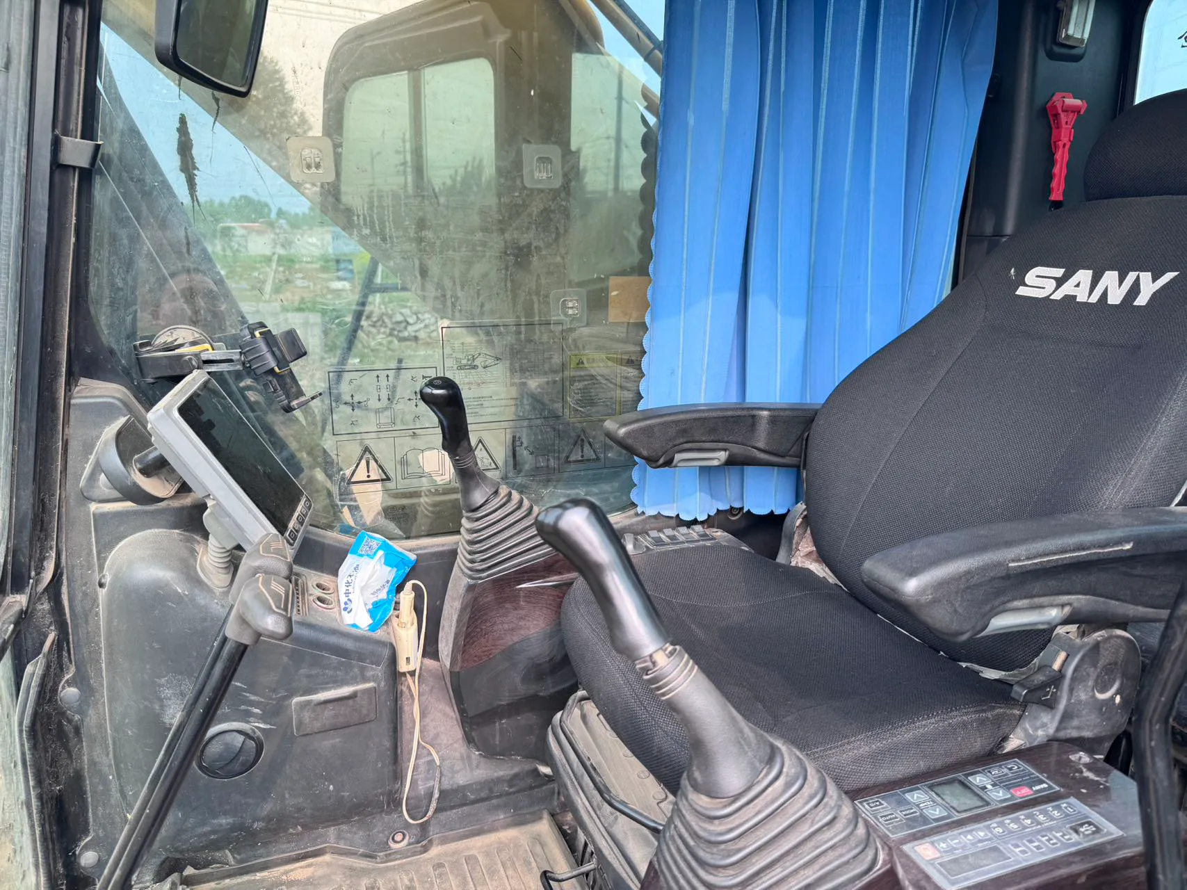 2020 used SANY 200 excavator - view 17