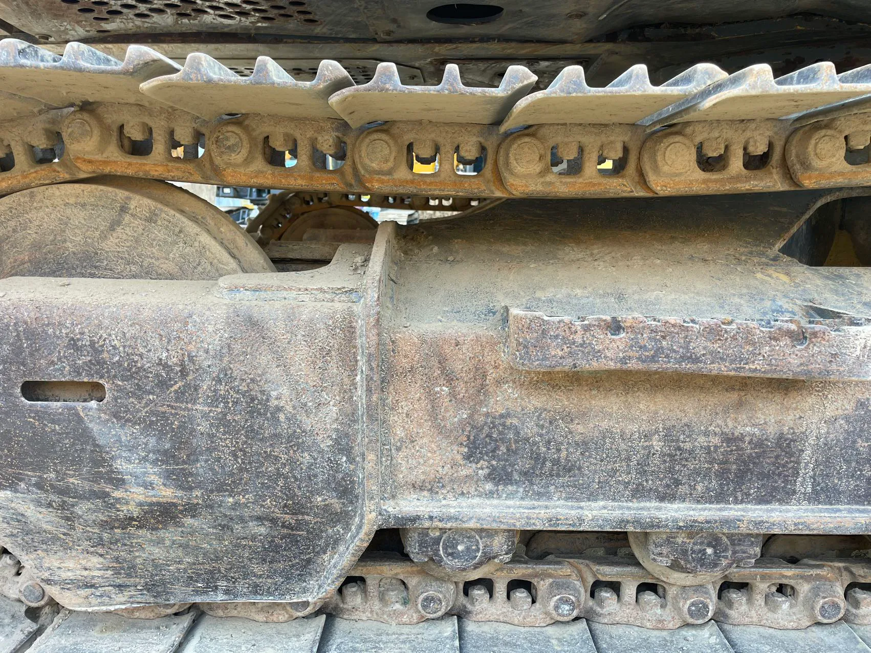 2020 used XCMG 135 excavator - view 4