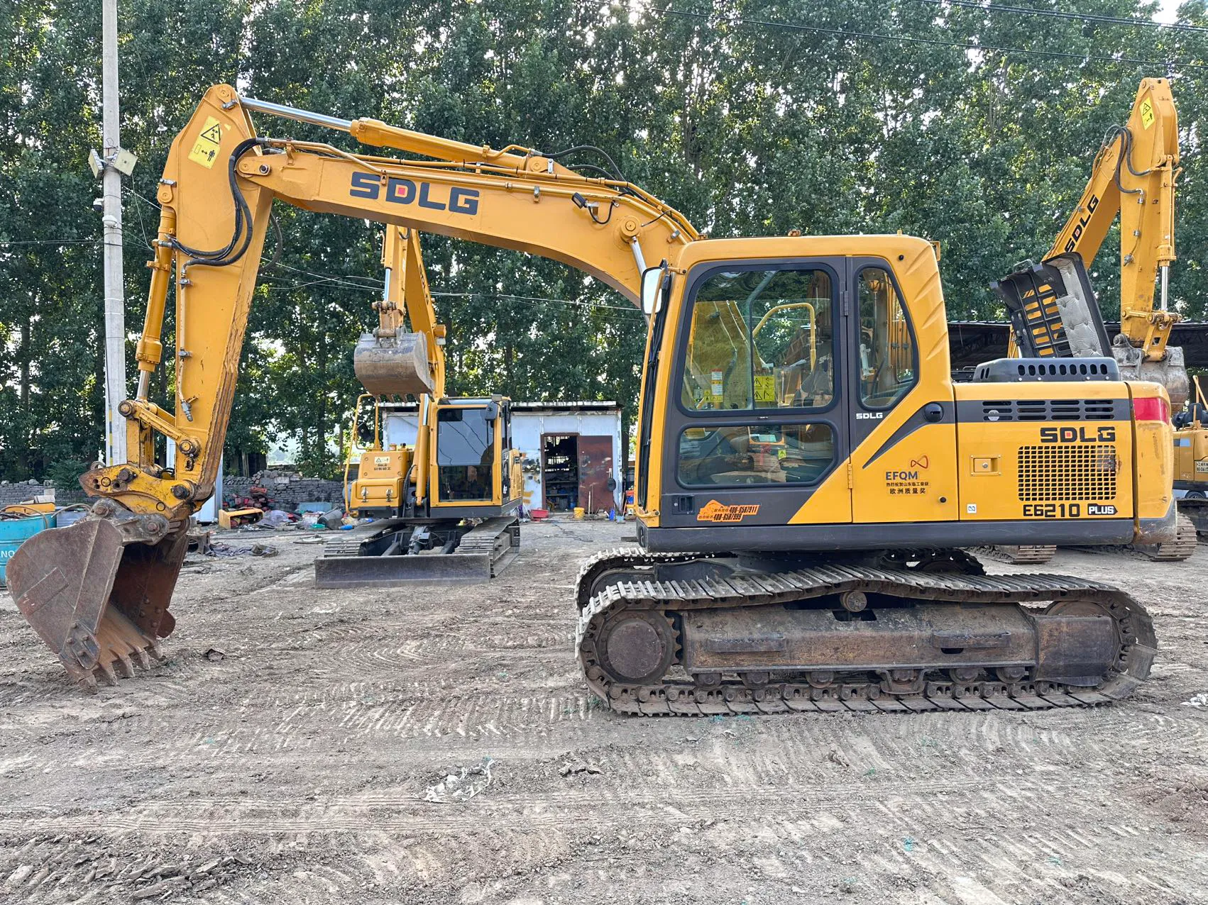 2021 used SDLG 135 excavator - view 1