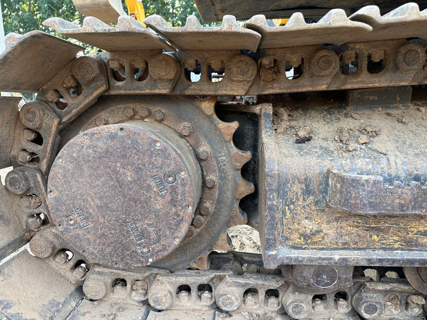 2021 used SDLG 135 excavator - view 5