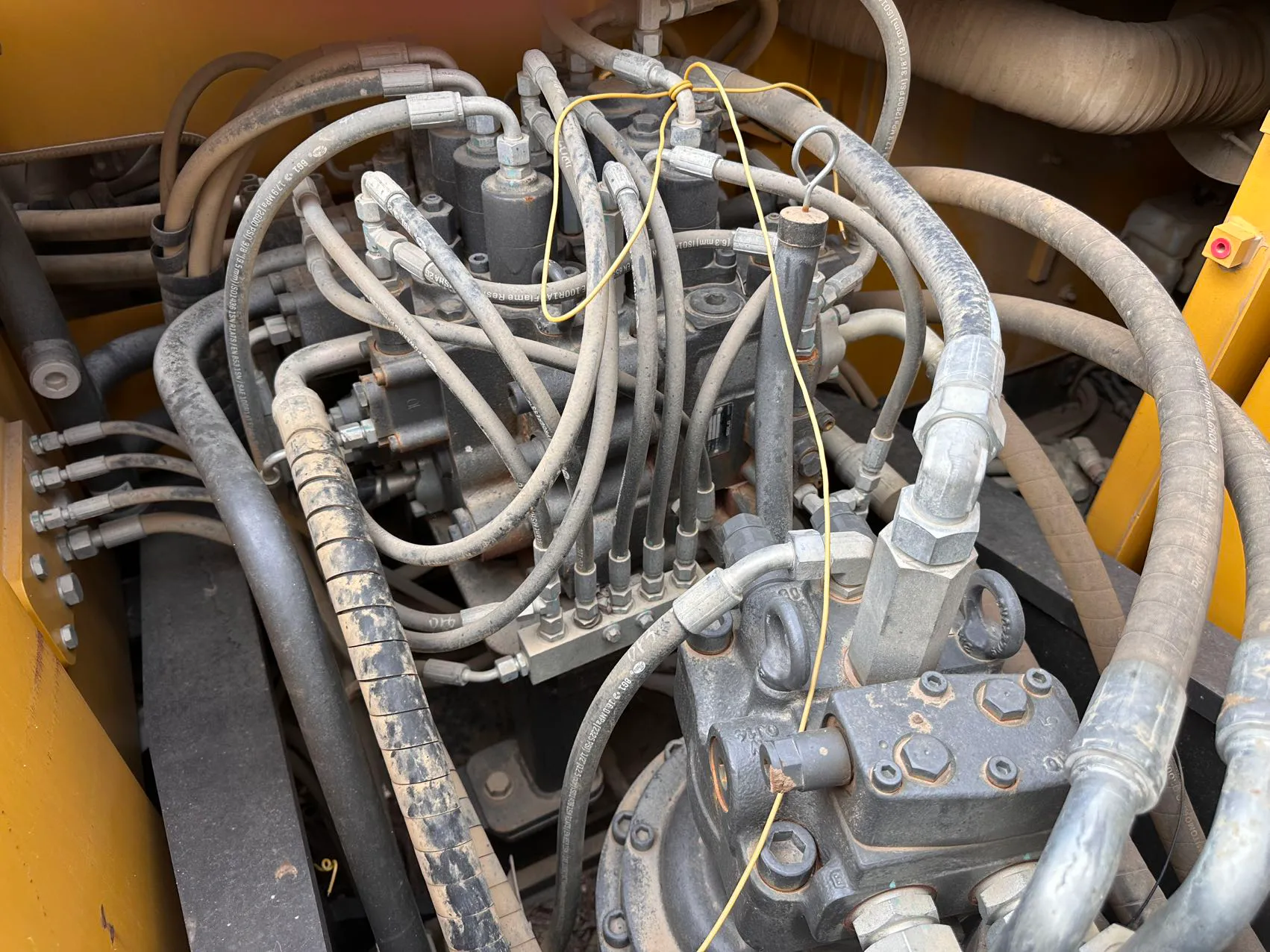 2021 used SDLG 225 excavator - view 11
