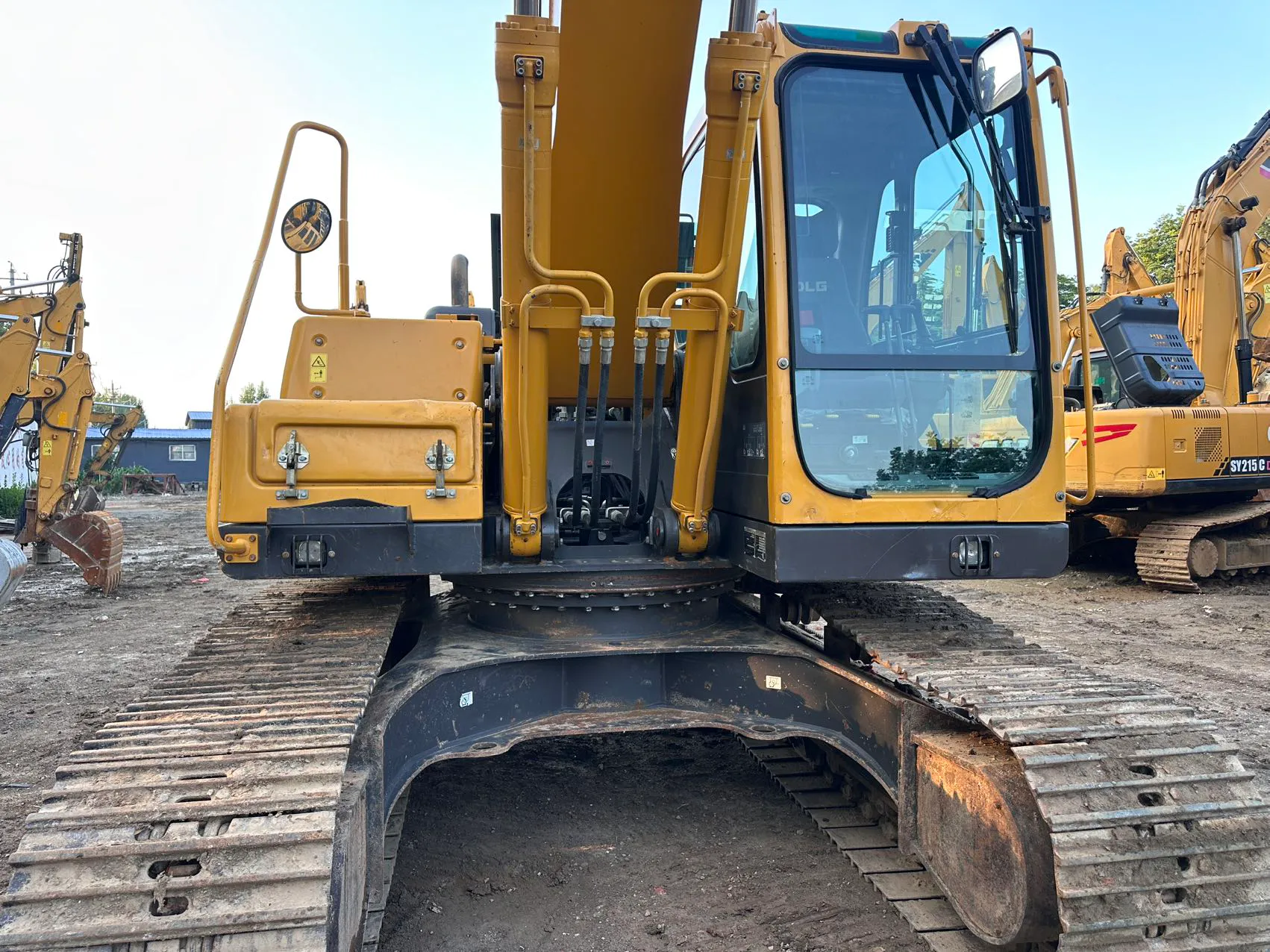 2021 used SDLG 205 excavator - view 4