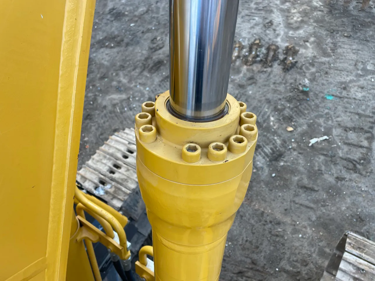 2021 used SDLG 205 excavator - view 13