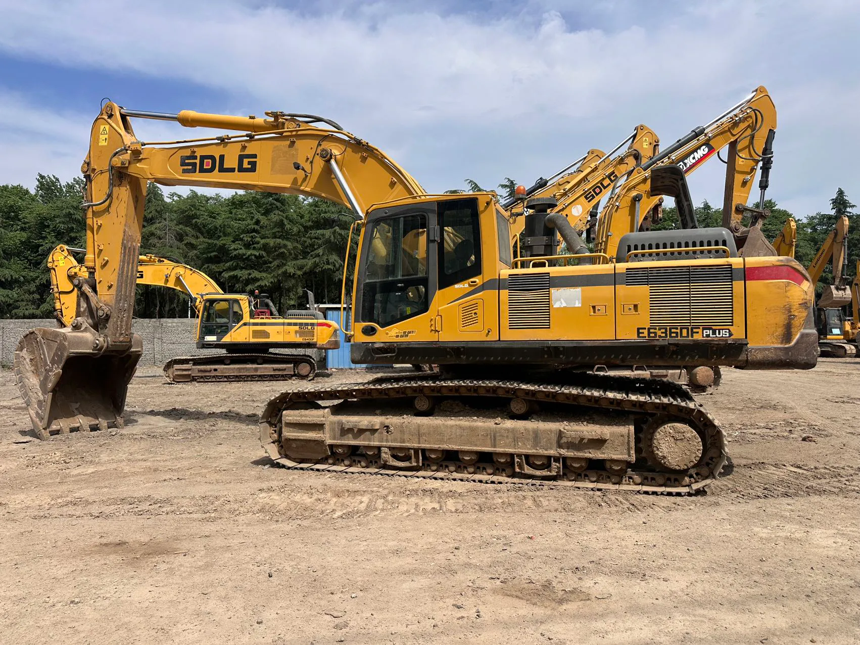 2021 used SDLG 360 Plus excavator - view 2