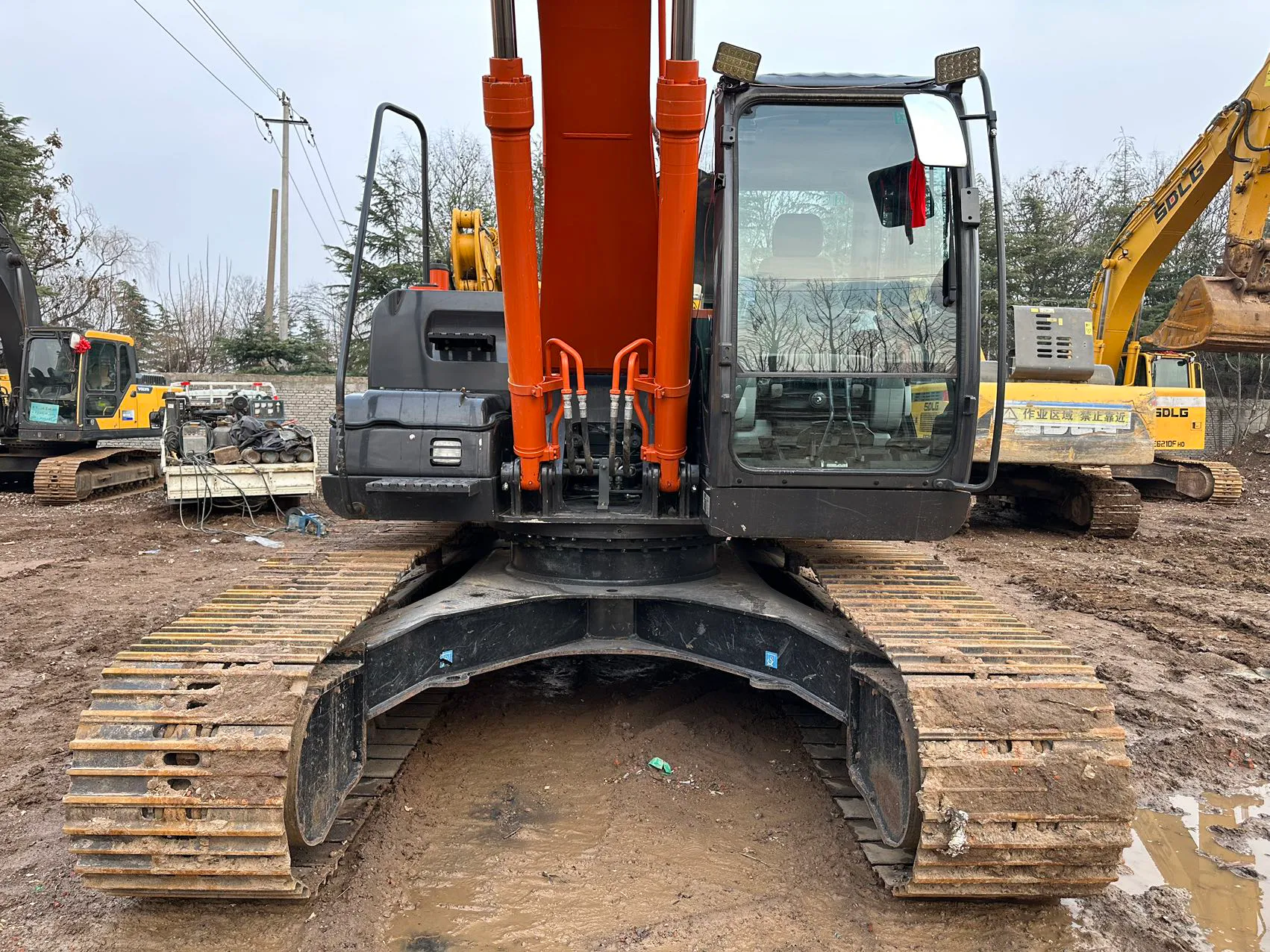 2022 used Hitachi ZX210 excavator - view 3