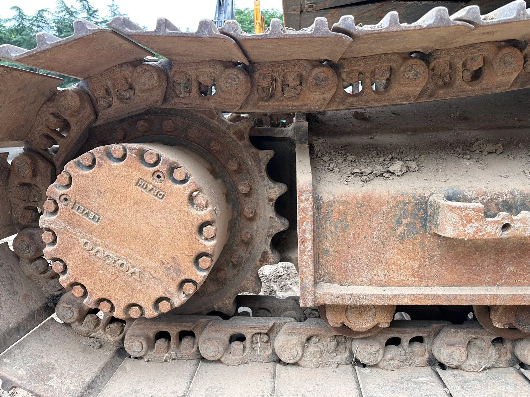 2022 used Volvo EC240 excavator - view 6