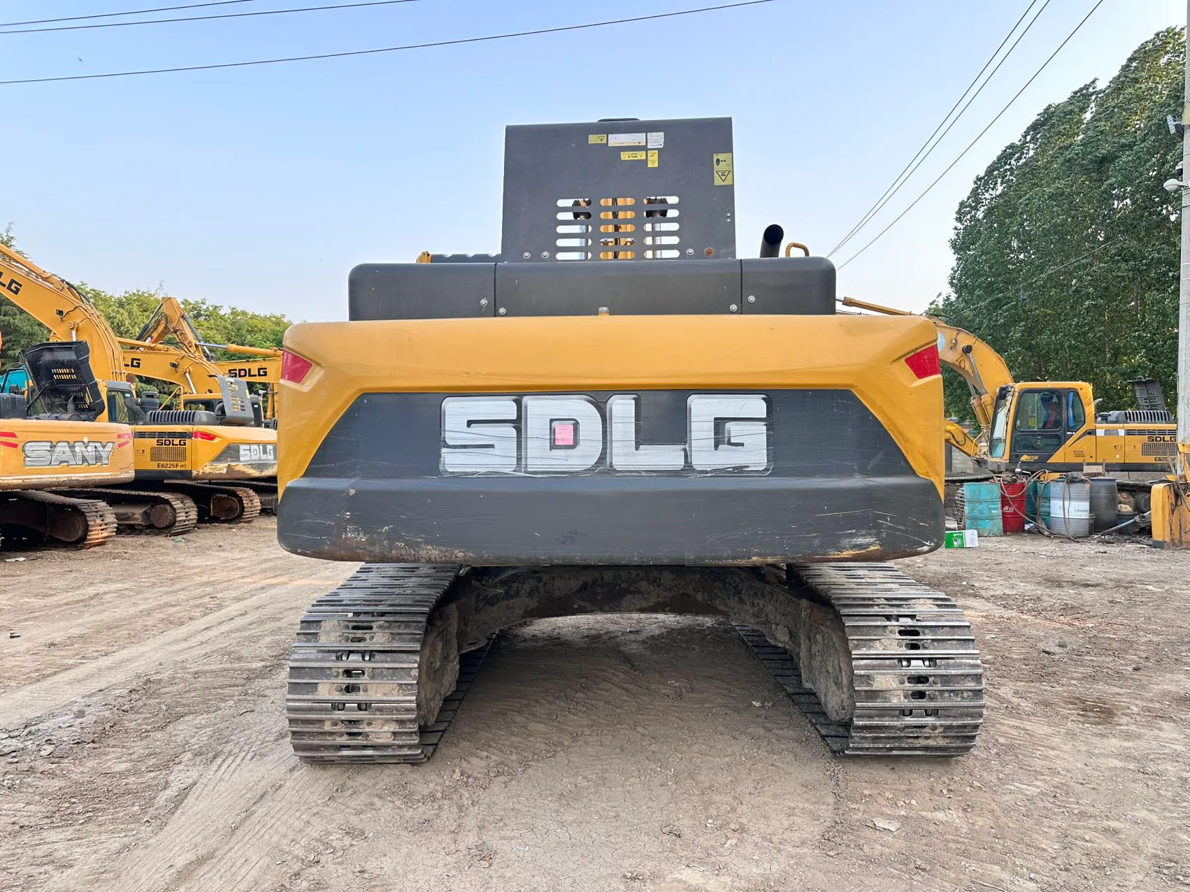 2022 used SDLG 255 excavator - view 4