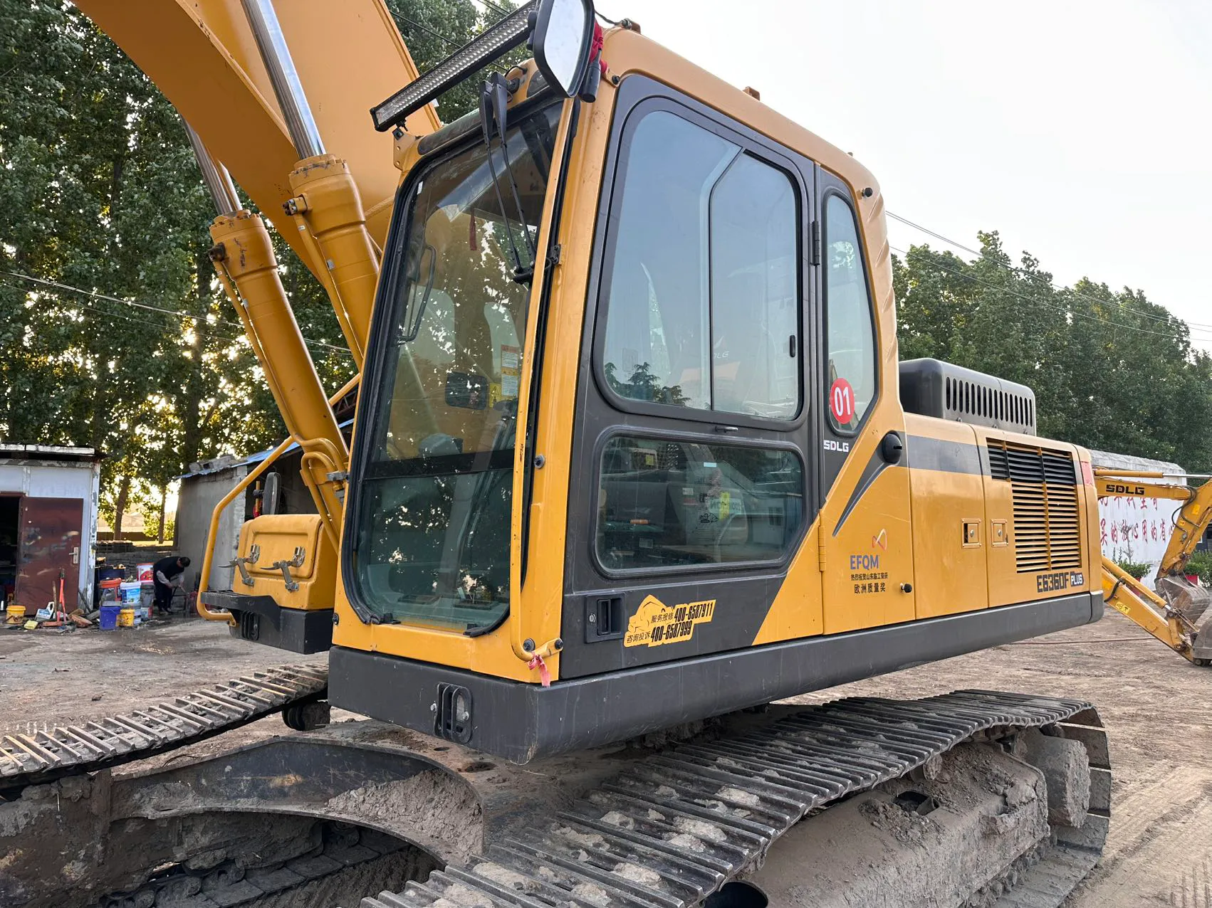 2022 used SDLG 255 excavator - view 5