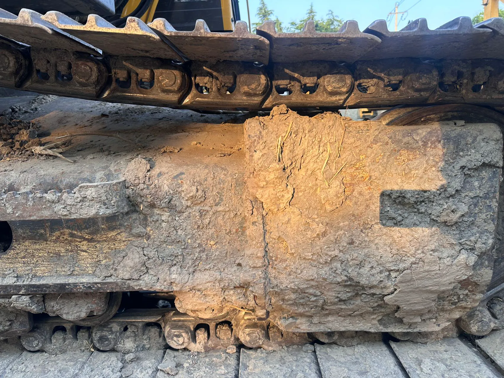 2022 used SDLG 255 excavator - view 7