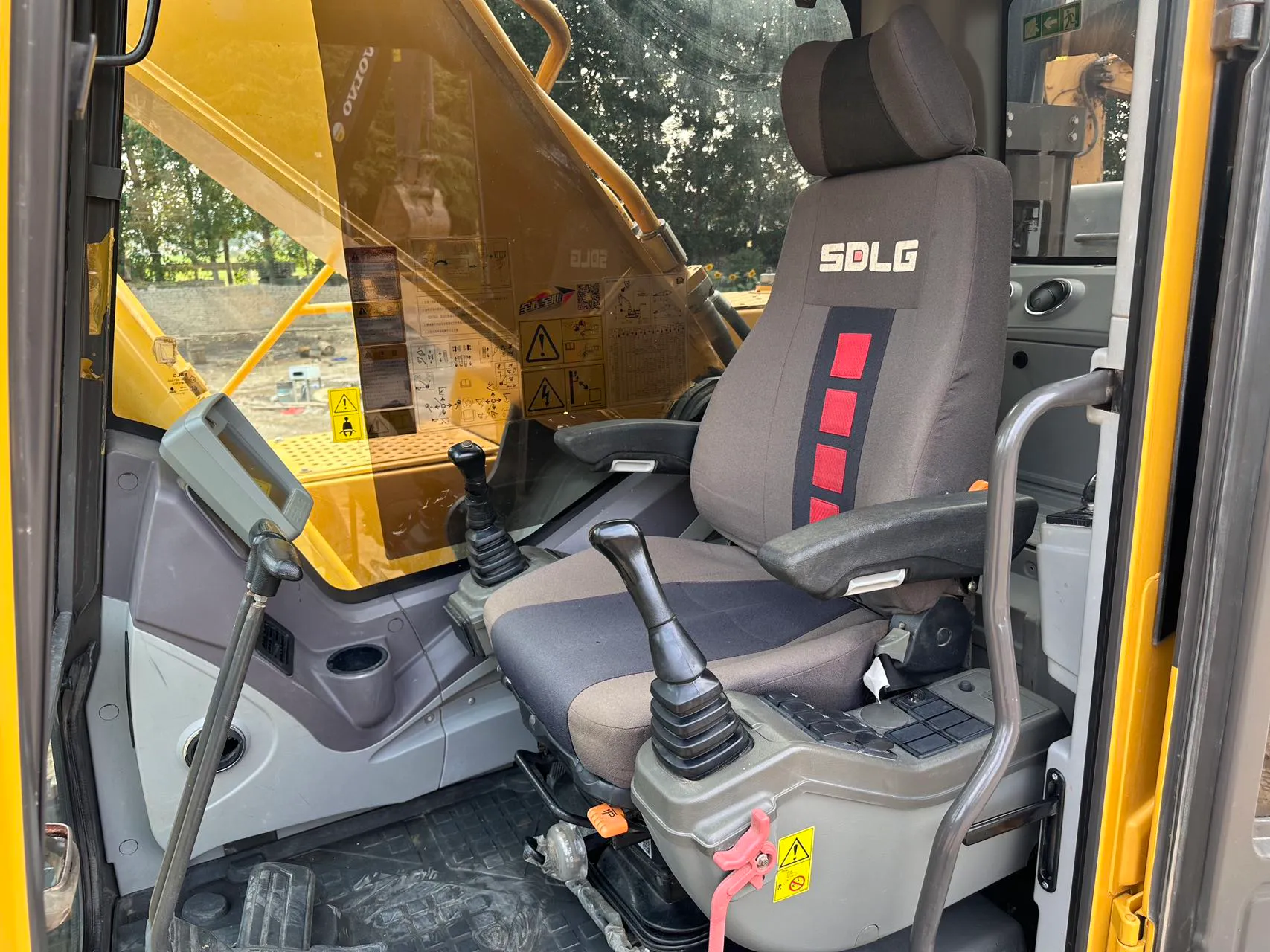 2022 used SDLG 360 Plus excavator - view 14