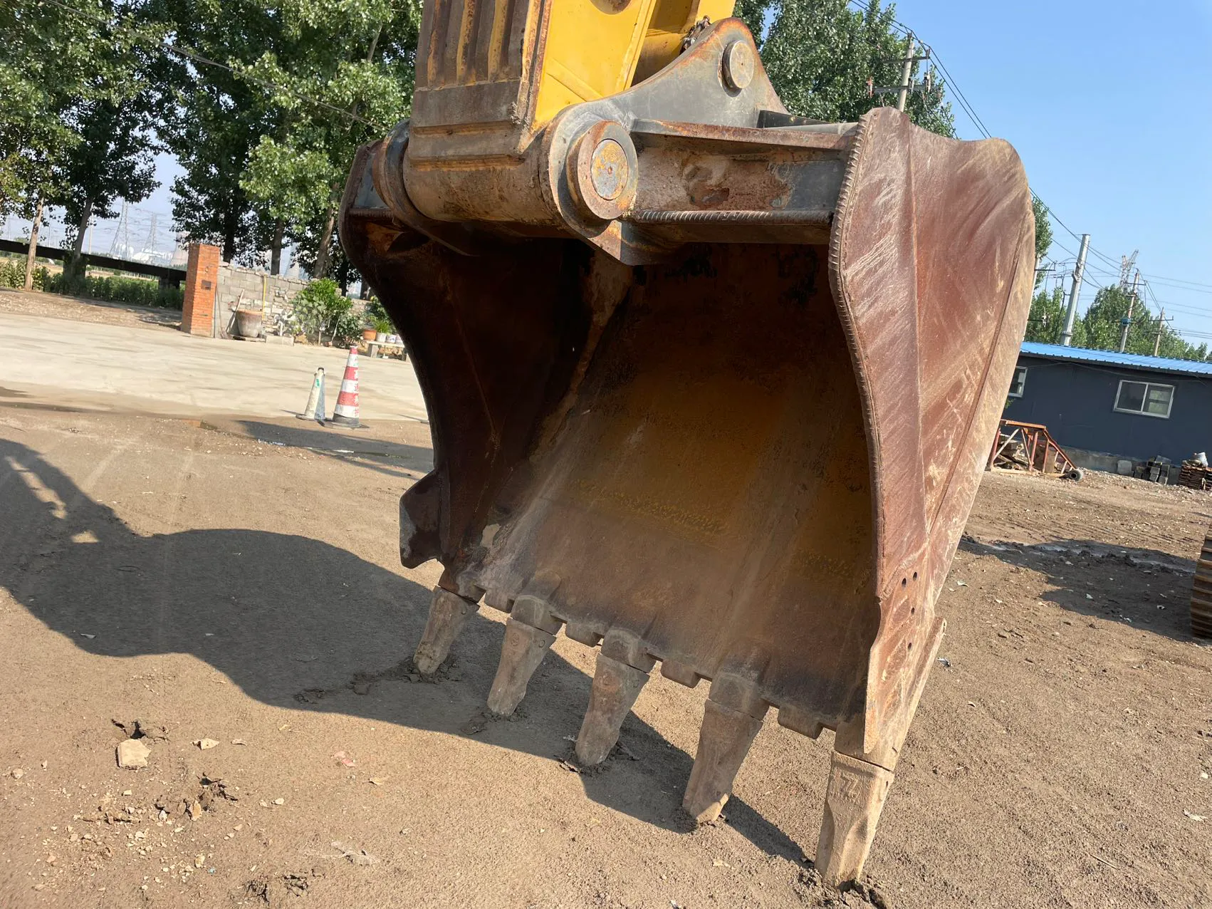 2023 used SDLG 335 excavator - view 13