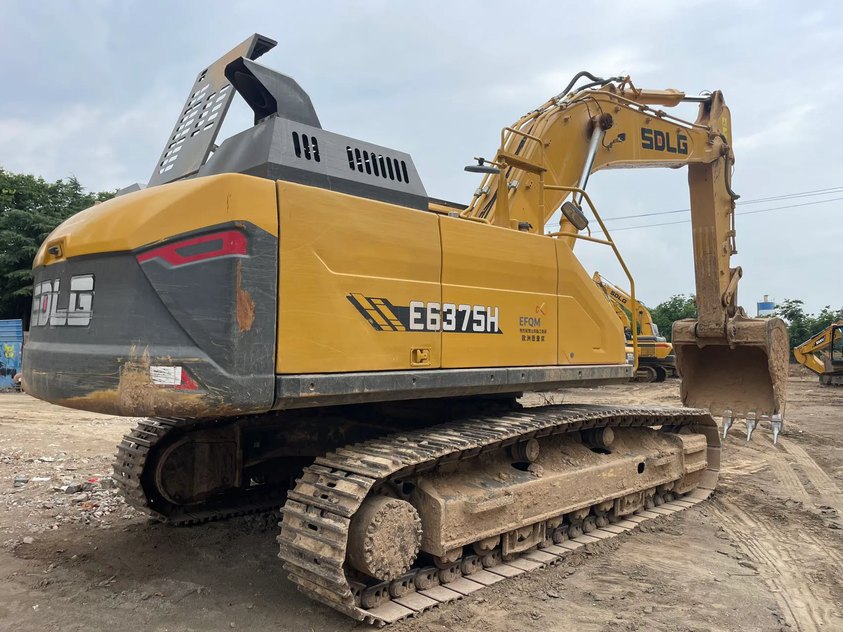 2023 used SDLG 375H excavator - view 4