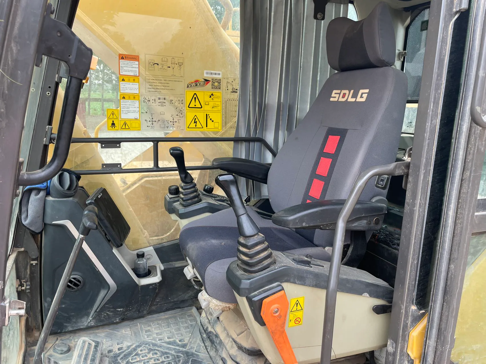 2023 used SDLG 375H excavator - view 14