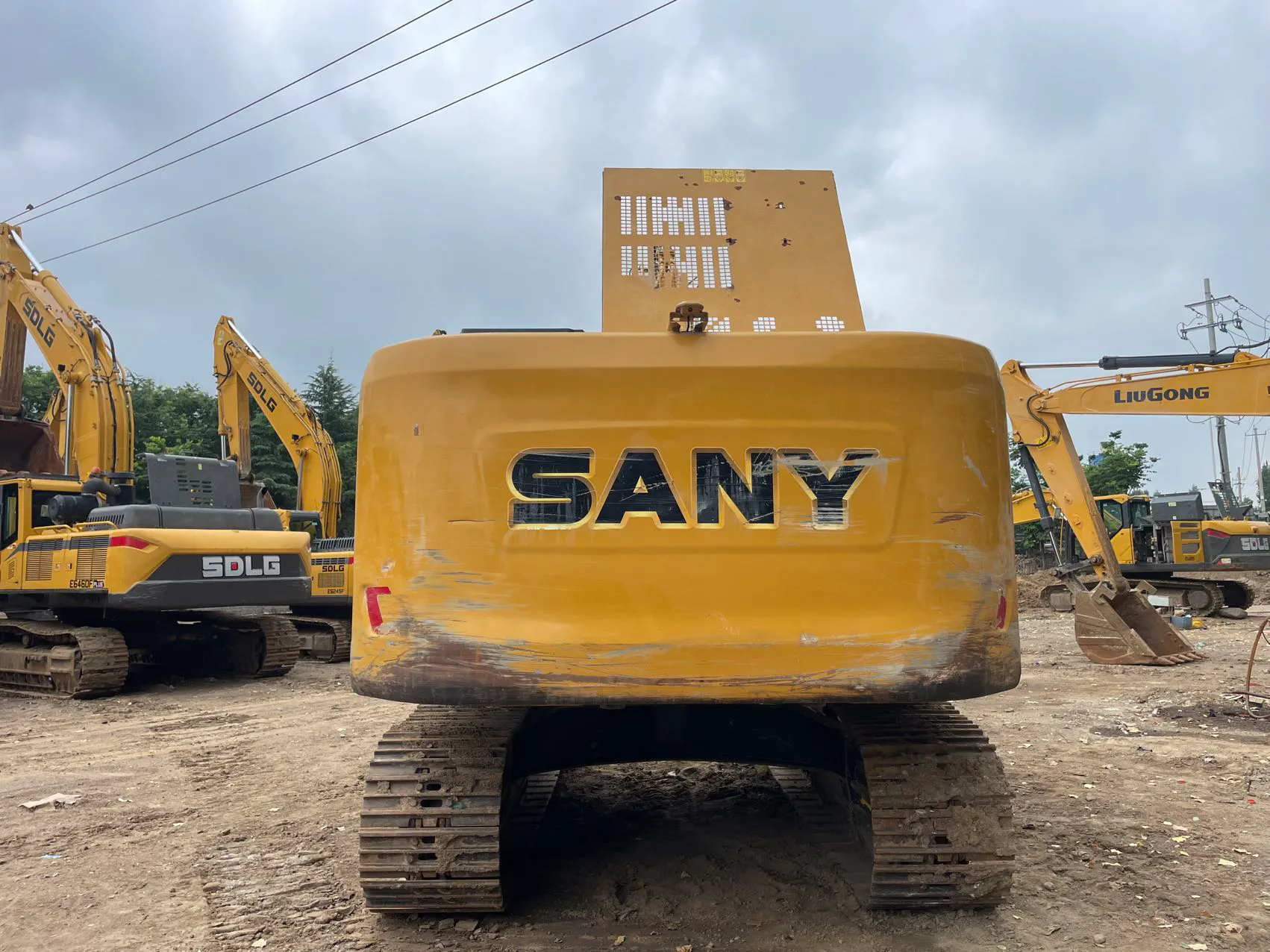 2023 used SANY 205 excavator - view 4