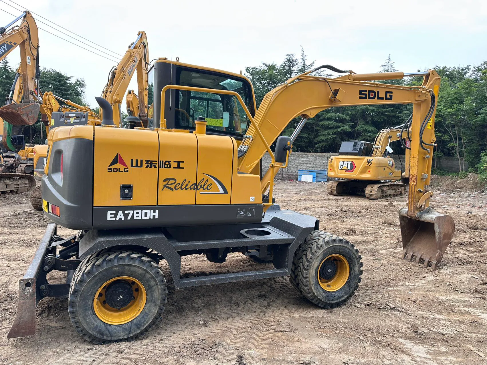 2024 used SDLG 80 Wheeled excavator - view 4