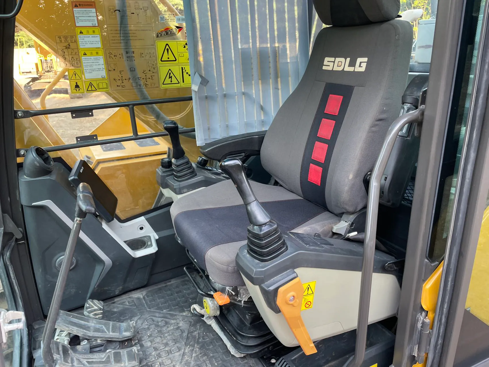 2024 used SDLG 215 excavator - view 13