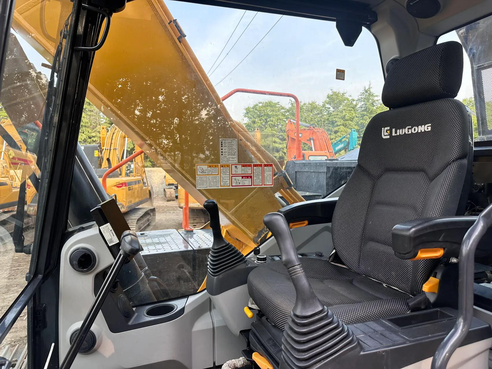 2024 used LiuGong 920F Pro excavator - view 16