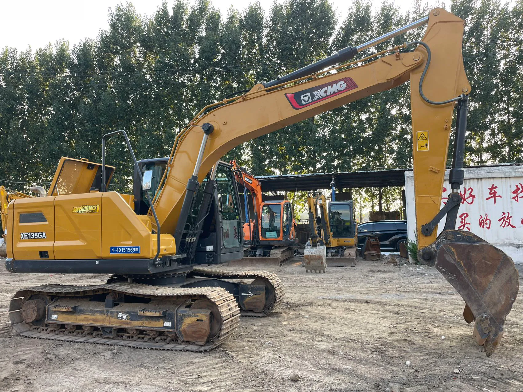 2025 used XCMG 135 excavator - view 4