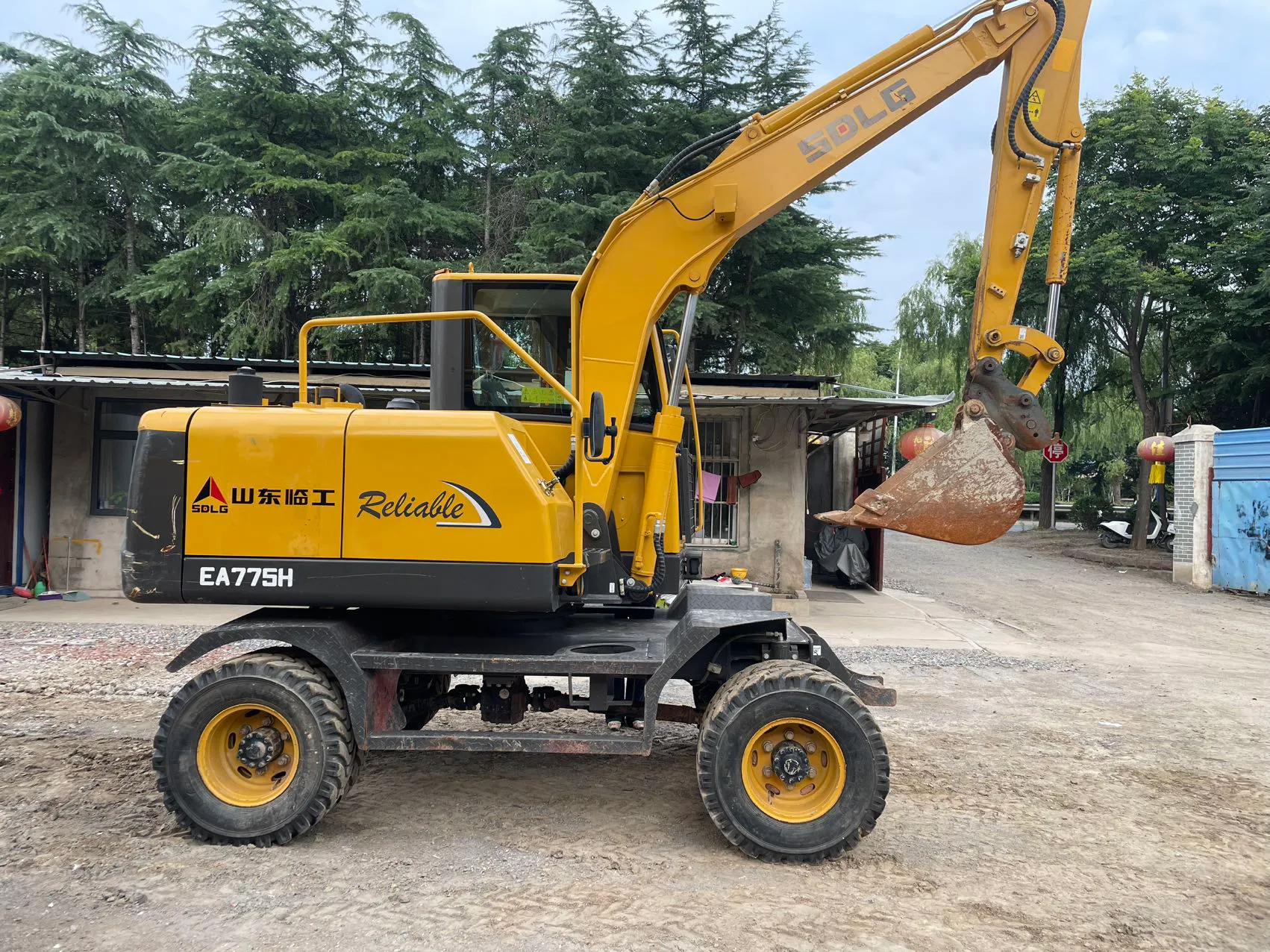 2025 used SDLG 75 Wheeled excavator - view 1