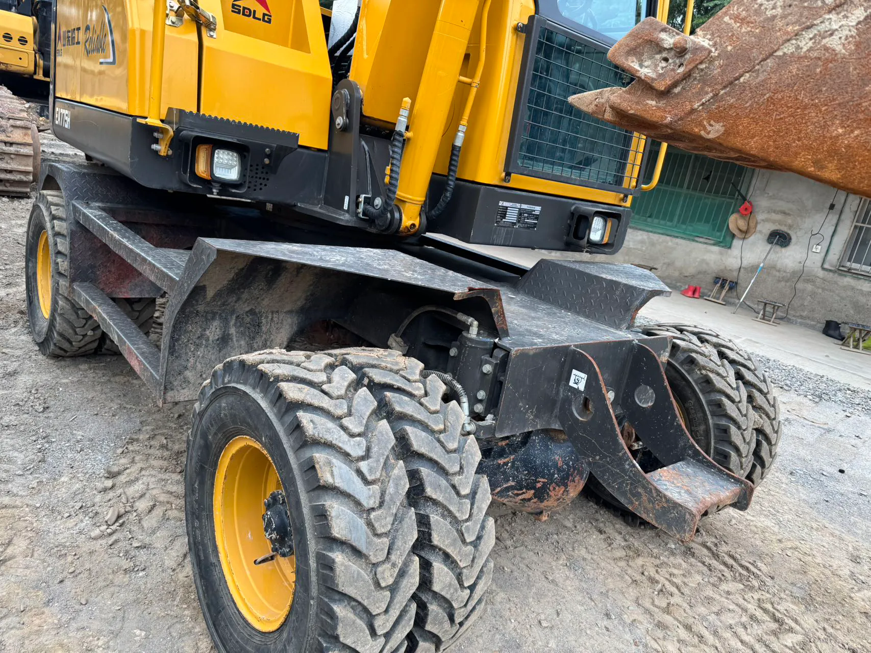 2025 used SDLG 75 Wheeled excavator - view 3