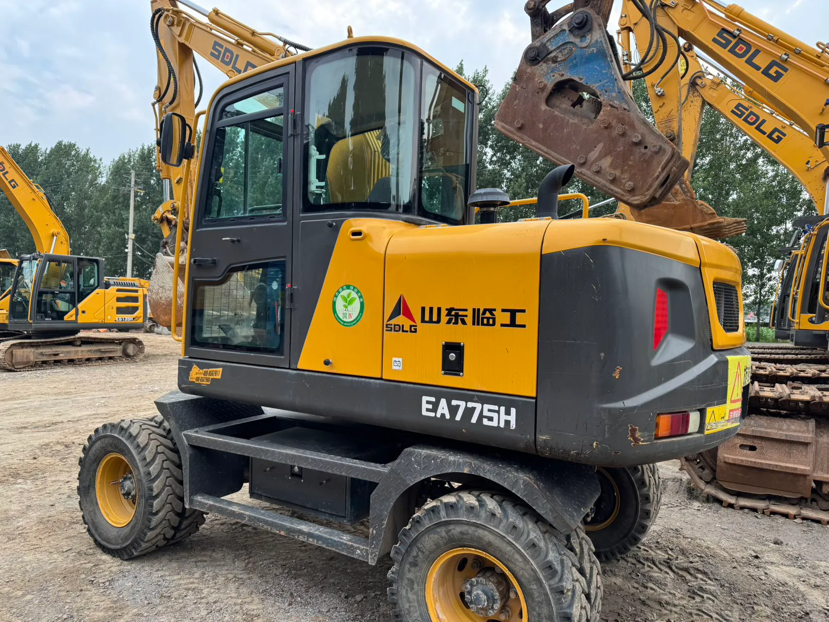 2025 used SDLG 75 Wheeled excavator - view 8