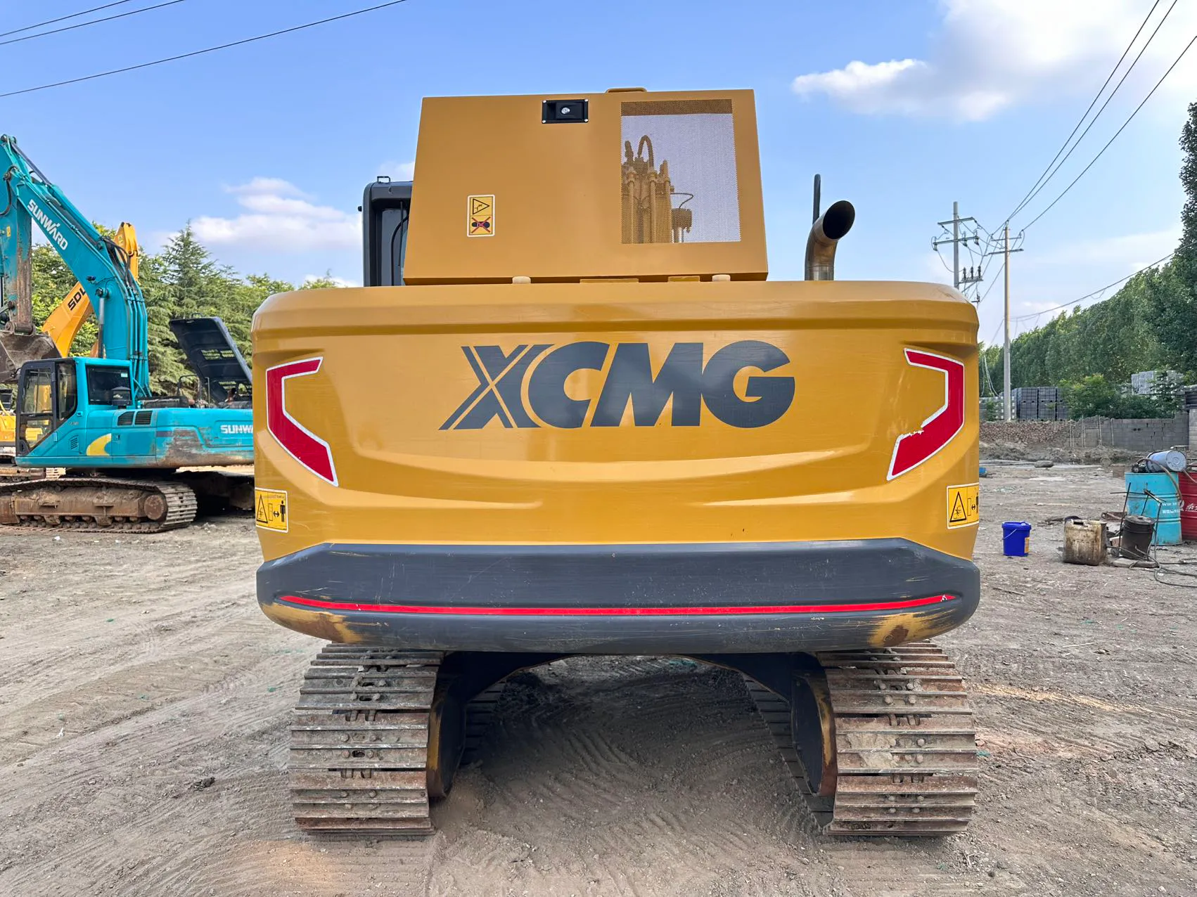 2025 used XCMG 135 excavator - view 2